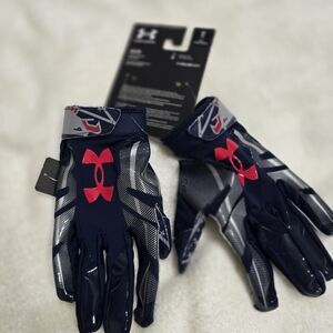 LIMITED EDITION Under Armour Glue Grip Large Dark Blue and Red Football Gloves